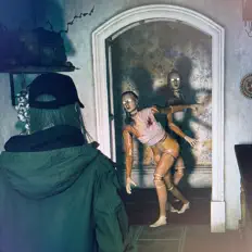 Escucha a decem9er!, mira vídeos musicales, lee la biografía, consulta fechas de giras y mucho más.