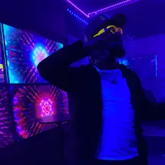 Écoutez Capo Kush, regardez des vidéoclips, lisez la biographie, consultez les dates de tournée et plus encore !