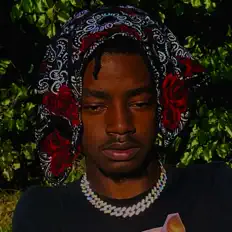 聆聽 PlayBoiZay、觀看音樂影片、閱讀小傳、查看巡演日期等！