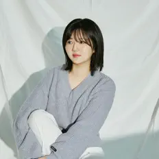 이아람을(를) 듣고, 뮤직 비디오를 보고, 약력을 읽고, 투어 일정 등을 확인하세요!