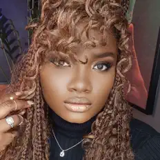 Playmequest सुनें, म्यूज़िक वीडियो देखें, बायो पढ़ें, दौरे की तारीखें और बहुत कुछ देखें!