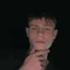 收听 Vinni913、观看音乐视频、阅读小传、查看巡演日期等 ！