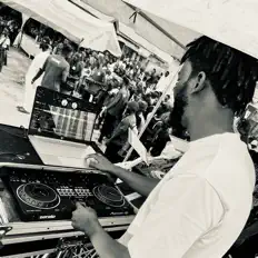 Listen to DJ Muse Party Turner, watch music videos, read bio, see tour dates & more!