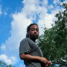 Listen to Yusi, watch music videos, read bio, see tour dates & more!