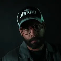 César Dávila-Irizarry सुनें, म्यूज़िक वीडियो देखें, बायो पढ़ें, दौरे की तारीखें और बहुत कुछ देखें!