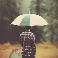 聆聽 undefined、觀看音樂影片、閱讀小傳、查看巡演日期等！