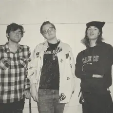 Never Coming Homeを聴いたり、ミュージックビデオを鑑賞したり、経歴やツアー日程などを確認したりしましょう！