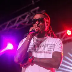 Rico Santana400: песни, клипы, биография, даты выступлений и многое другое.