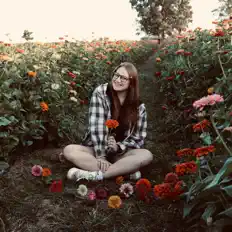 Escucha a EVA JANE, mira videos musicales, lee su biografía, consulta las fechas de las gira y más.