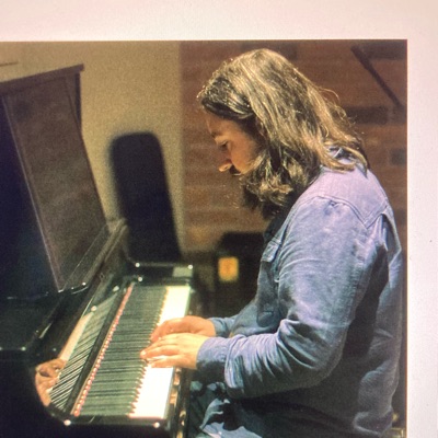 Listen to David Ian Roberts, watch music videos, read bio, see tour dates & more!