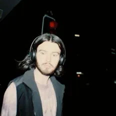 Ascolta charmort, guarda video musicali, leggi la biografia, vedi le date del tour & altro!