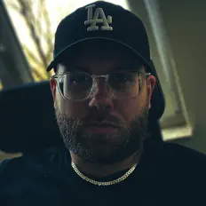 收听 Daniel Pryor、观看音乐视频、阅读小传、查看巡演日期等 ！