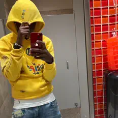 Kizzを聴いたり、ミュージックビデオを鑑賞したり、経歴やツアー日程などを確認したりしましょう！