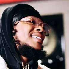 Escucha a AFTERSE7EN, mira vídeos musicales, lee la biografía, consulta fechas de giras y mucho más.