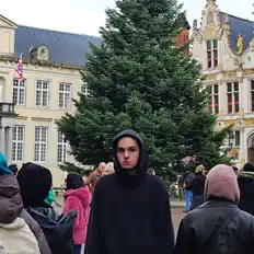 聆聽 Arthur Bodelot、觀看音樂影片、閱讀小傳、查看巡演日期等！