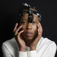 Skyy2ys dinle, müzik videolarını izle, biyografisini oku, tur tarihlerini ve daha fazlasını gör!