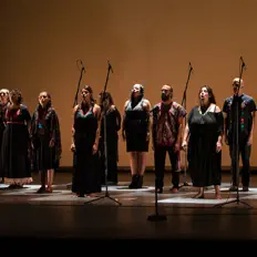 Listen to Coro Acardenchado, watch music videos, read bio, see tour dates & more!