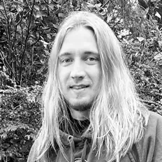 Swamiを聴いたり、ミュージックビデオを鑑賞したり、経歴やツアー日程などを確認したりしましょう！