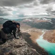 Simon More सुनें, म्यूज़िक वीडियो देखें, बायो पढ़ें, दौरे की तारीखें और बहुत कुछ देखें!