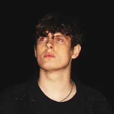 Dengarkan Justin Hughes, tonton video musik, baca bio, lihat tanggal tur & lainnya!