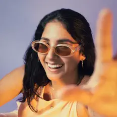 Dengarkan SILVANA, tonton video musik, baca bio, lihat tanggal tur & lainnya!