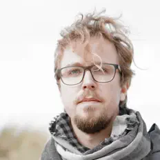Dengarkan Jens Heuler, tonton video musik, baca bio, lihat tanggal tur & lainnya!