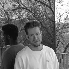 Mc Smookを聴いたり、ミュージックビデオを鑑賞したり、経歴やツアー日程などを確認したりしましょう！