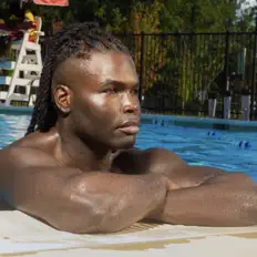 收听 Mario Bonds、观看音乐视频、阅读小传、查看巡演日期等 ！