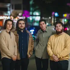 Ouça Slim Volume, assista a videoclipes, leia a biografia, veja as datas das turnês e mais!