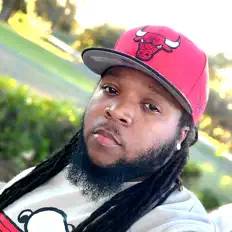 JT Bolivarを聴いたり、ミュージックビデオを鑑賞したり、経歴やツアー日程などを確認したりしましょう！