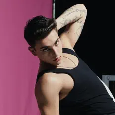Ascolta Gagui Tatto, guarda video musicali, leggi la biografia, vedi le date del tour & altro!