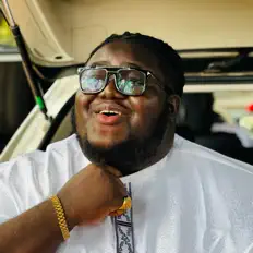 Ouça FatBoiRoz, assista a videoclipes, leia a biografia, veja as datas das turnês e mais!
