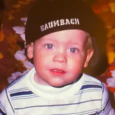 Ouve M@, vê vídeos de música, lê a biografia, vê as datas da digressão e muito mais!