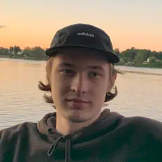 KRUPENAA dinle, müzik videolarını izle, biyografisini oku, tur tarihlerini ve daha fazlasını gör!