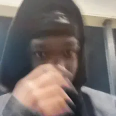 收听 Glah4L、观看音乐视频、阅读小传、查看巡演日期等 ！