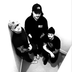 Dengarkan Late to Life, tonton video musik, baca bio, lihat tanggal tur & lainnya!