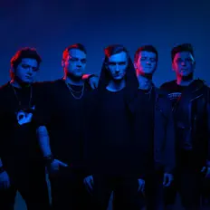 Dengarkan Avalane, tonton video musik, baca bio, lihat tanggal tur & lainnya!