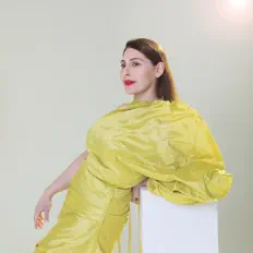 Posłuchaj wykonawcy Bella Adamova, obejrzyj teledyski, przeczytaj biografię, zobacz daty tras koncertowych i nie tylko!