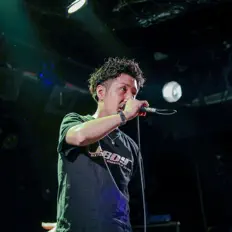 Ascolta B.A.D, guarda video musicali, leggi la biografia, vedi le date del tour & altro!