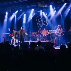 Listen to Massifique, watch music videos, read bio, see tour dates & more!