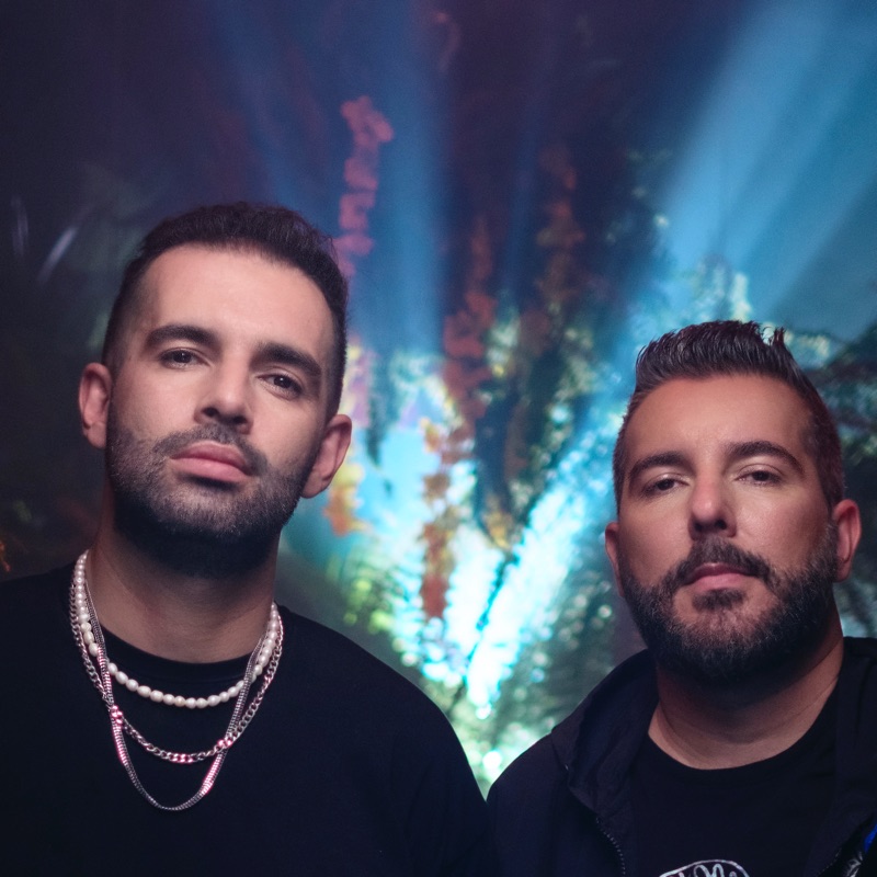 Song - Solitaria - Alkilados