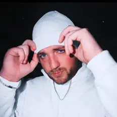 Poslechněte si interpreta Cade Ellis, sledujte hudební videa, přečtěte si životopis, podívejte se na data turné a další informace.