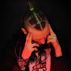 Dengarkan Nichey, tonton video musik, baca bio, lihat tanggal tur & lainnya!