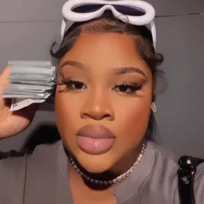 Listen to Starlett Banks, watch music videos, read bio, see tour dates & more!
