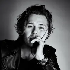 聆聽 Christian Lopez、觀看音樂影片、閱讀小傳、查看巡演日期等！