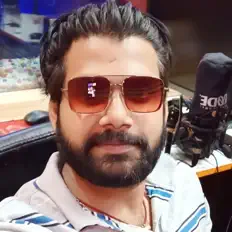 Ouve Rohit Tiwari Baba, vê vídeos de música, lê a biografia, vê as datas da digressão e muito mais!