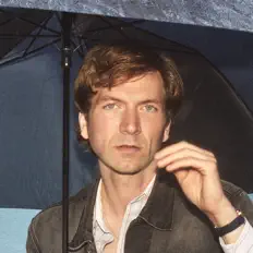 收听 Jimmy Whispers、观看音乐视频、阅读小传、查看巡演日期等 ！