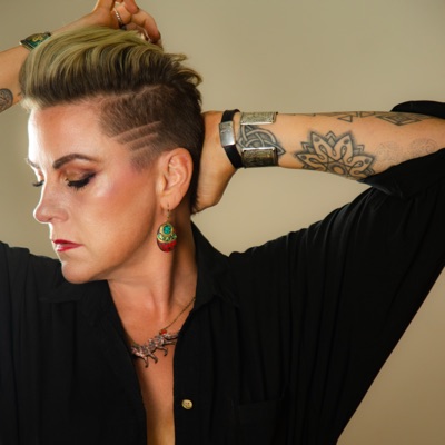 Listen to Eimear, watch music videos, read bio, see tour dates & more!