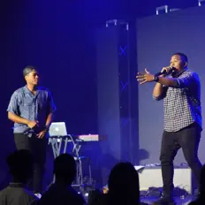 Listen to Promesa de Dios, watch music videos, read bio, see tour dates & more!