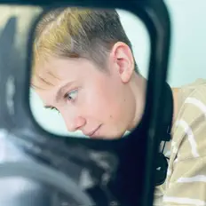 C.L.D. सुनें, म्यूज़िक वीडियो देखें, बायो पढ़ें, दौरे की तारीखें और बहुत कुछ देखें!